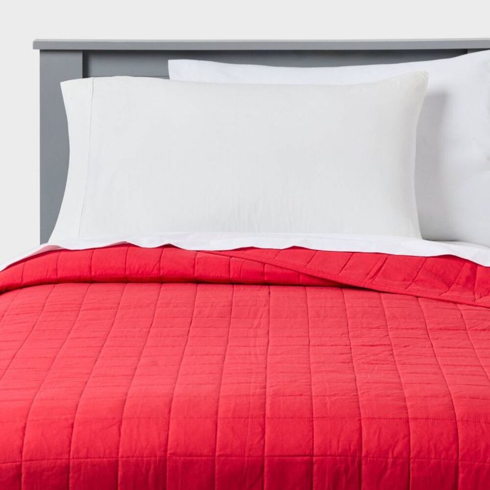 Twin Box Stitch Microfiber Kids' Quilt Berry Red - Pillowfort